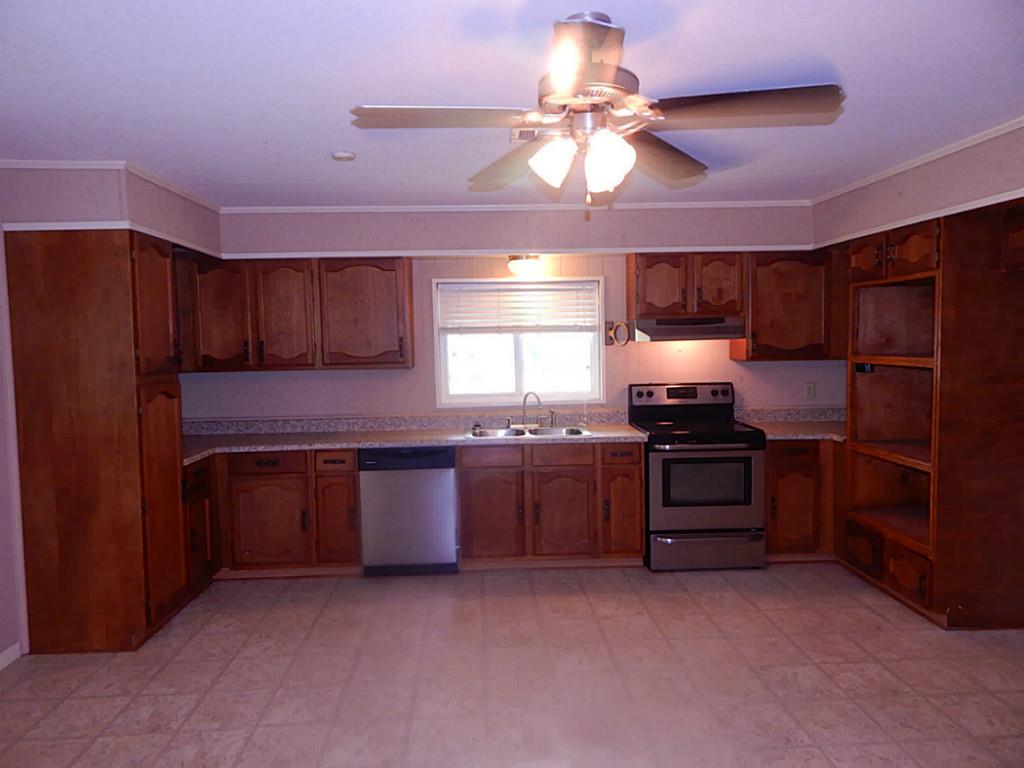 1511 Cos Street, Liberty, TX 77575