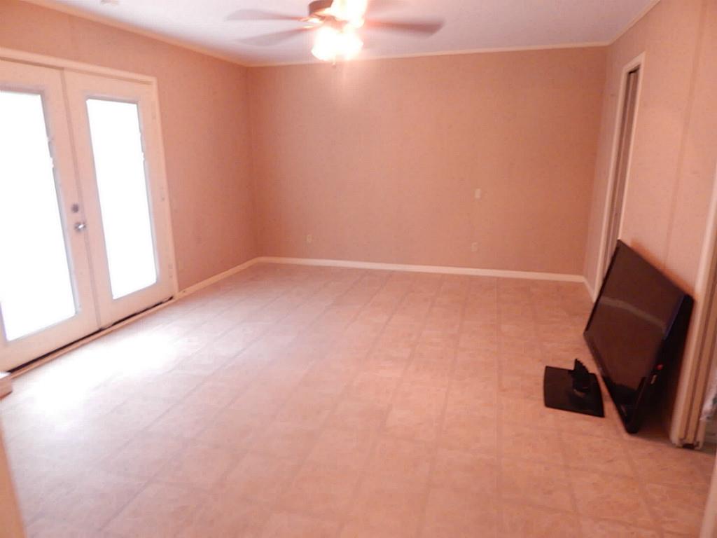 1511 Cos Street, Liberty, TX 77575