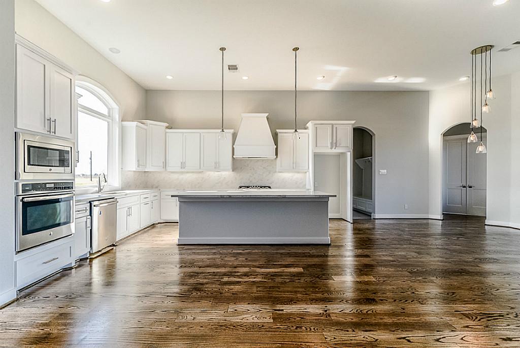 7919 Stratford Hall Drive, Rosharon, TX 77583