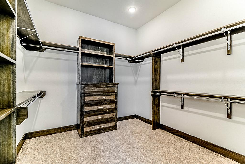 7919 Stratford Hall Drive, Rosharon, TX 77583