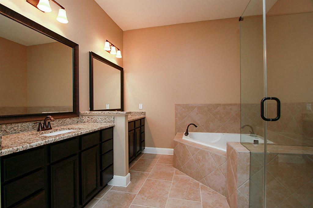 2714 Quartz Ridge, Iowa Colony, TX 77583