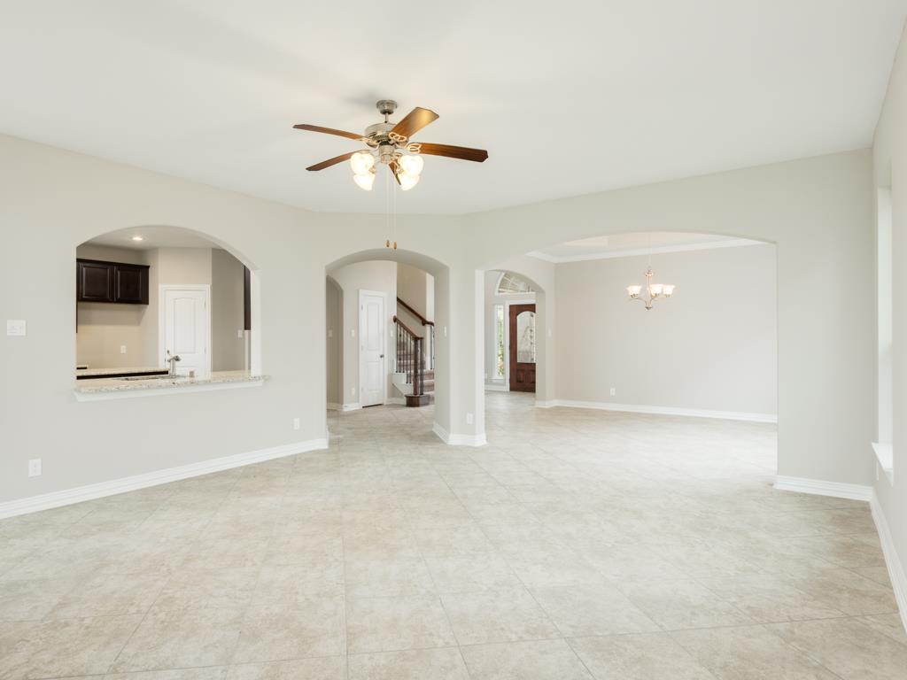 9810 Clear Diamond Drive, Rosharon, TX 77583