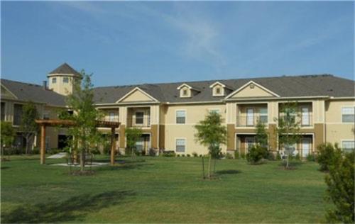 2800 Brownstone Place, Pearland, TX 77584