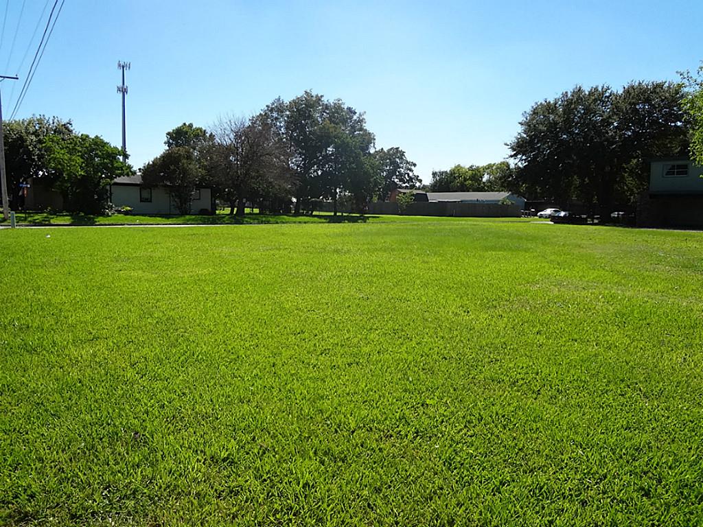 0 9th Street, Texas City, TX 77590