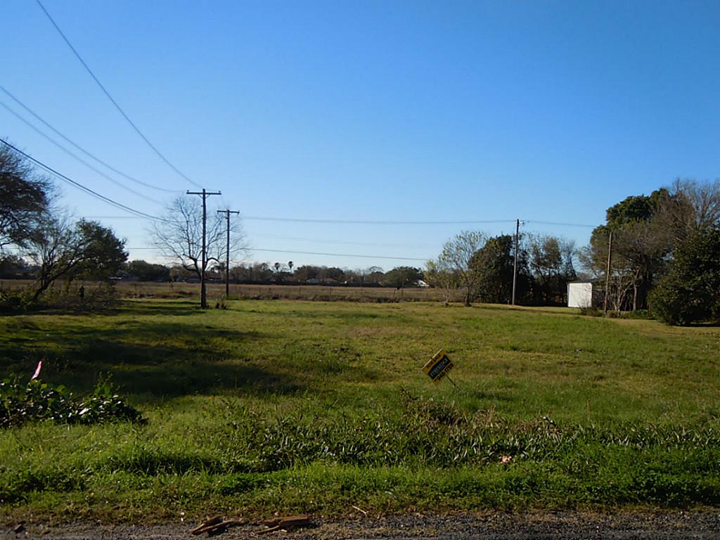 000 34th, Texas City, TX 77590
