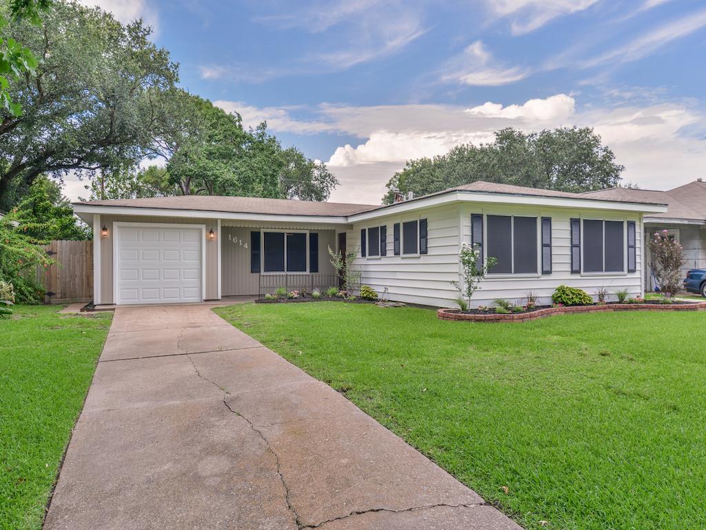 1614 14th Avenue, Texas City, TX 77590