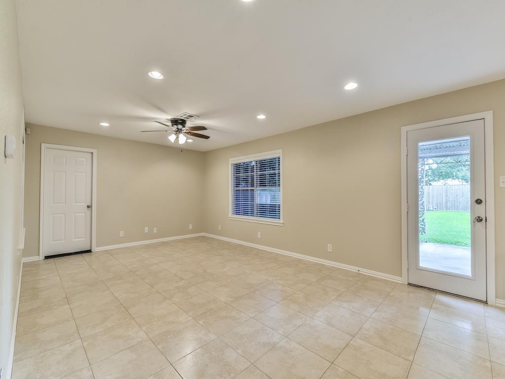 1614 14th Avenue, Texas City, TX 77590