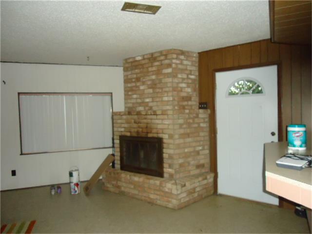 325 13th Street, Texas City, TX 77590