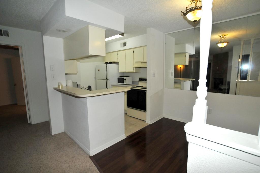 250 El Dorado Boulevard, Webster, TX 77598
