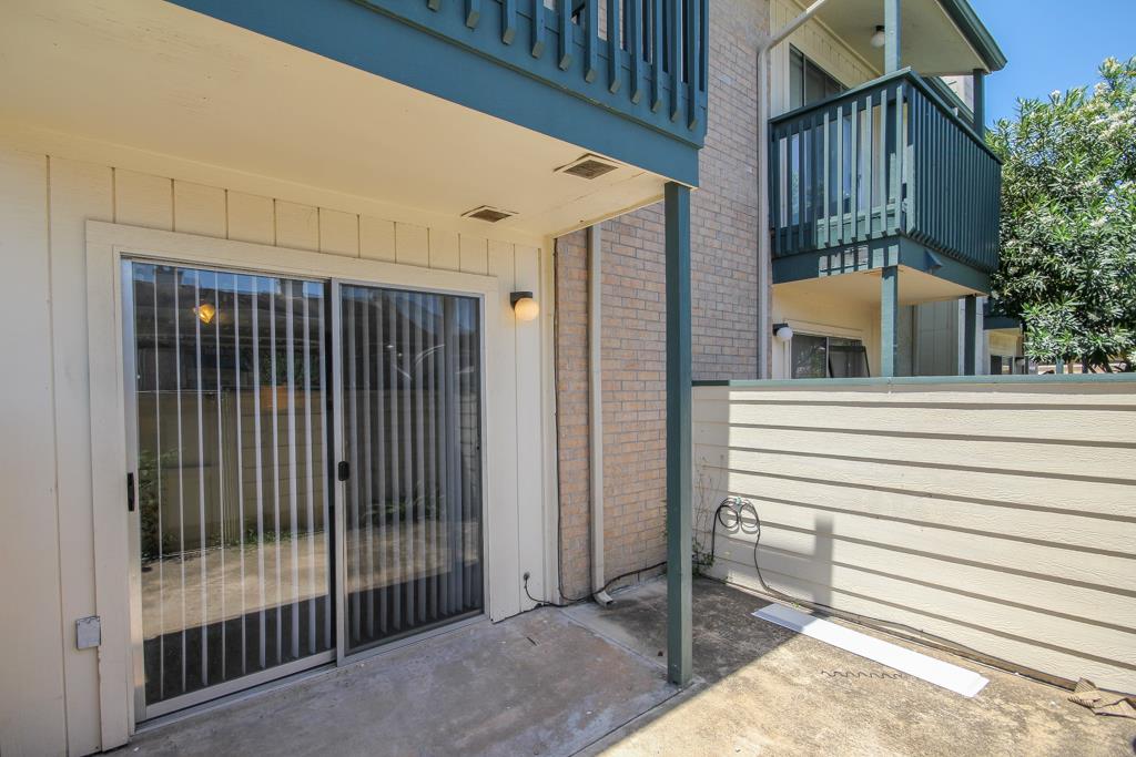250 El Dorado Boulevard, Houston, TX 77598