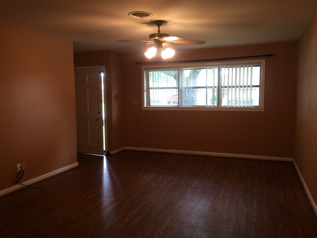 5030 Sue, Groves, TX 77619