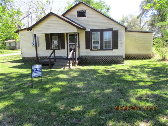 414 E 2nd Street, Kountze, TX 77625