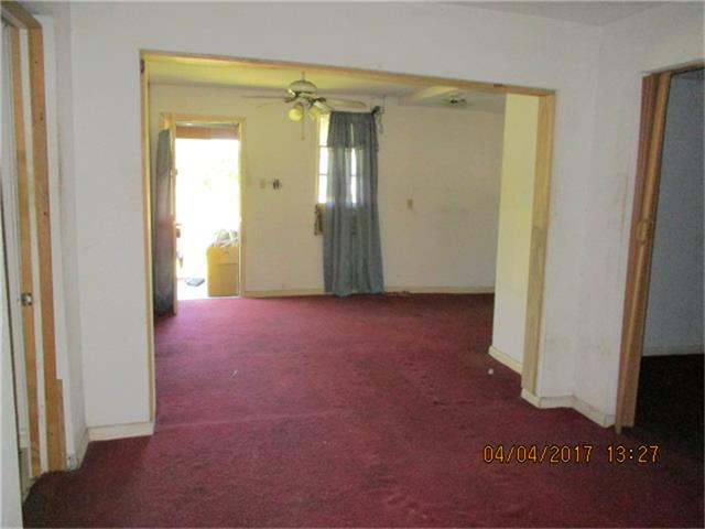 414 E 2nd Street, Kountze, TX 77625