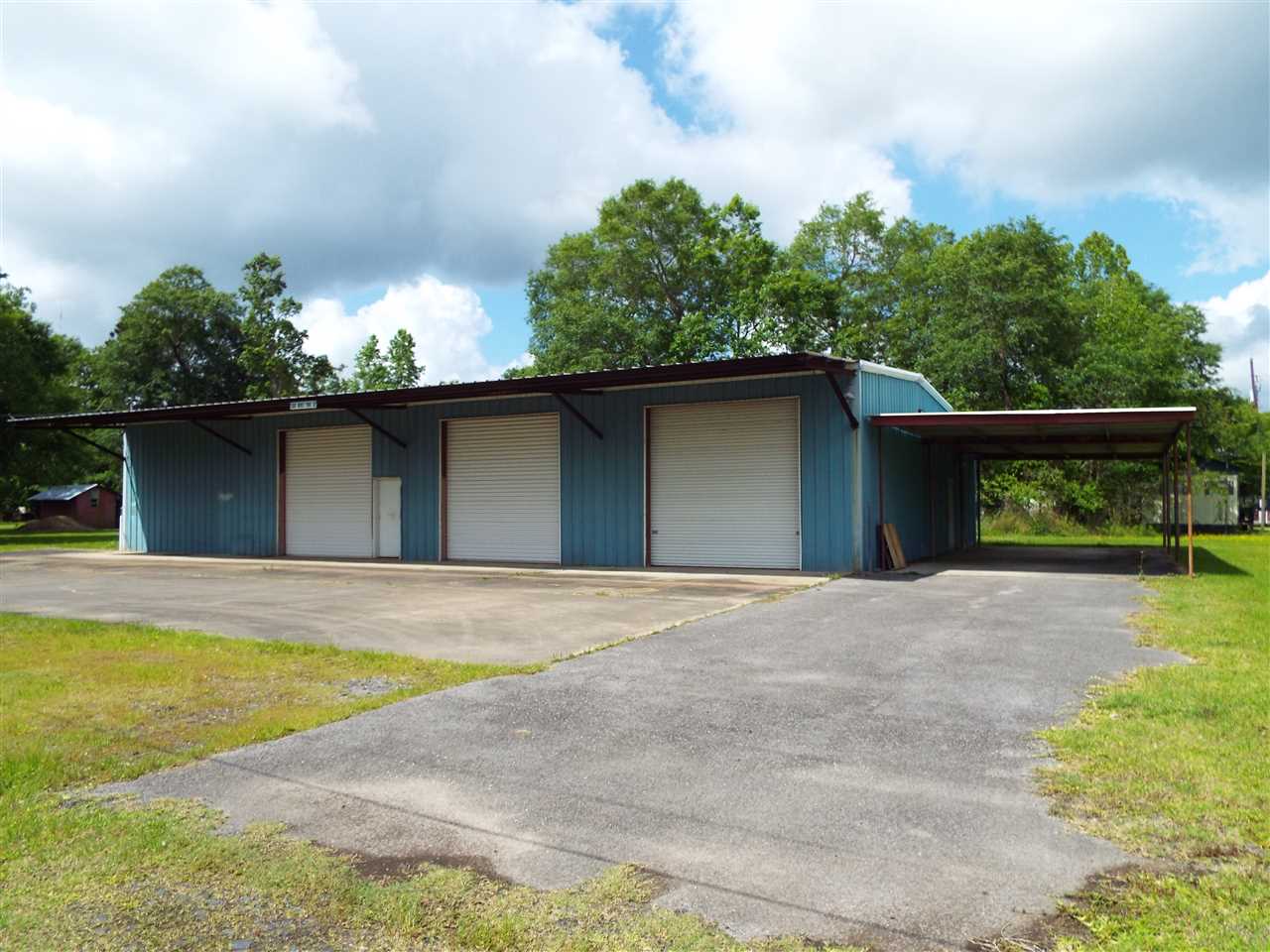 5307 Wyatt Paul Lane, Mauriceville, TX 77626
