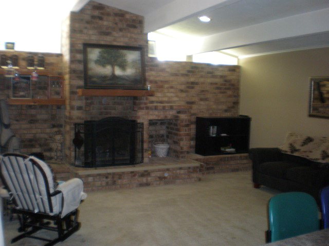 3015 Avenue L, Nederland, TX 77627
