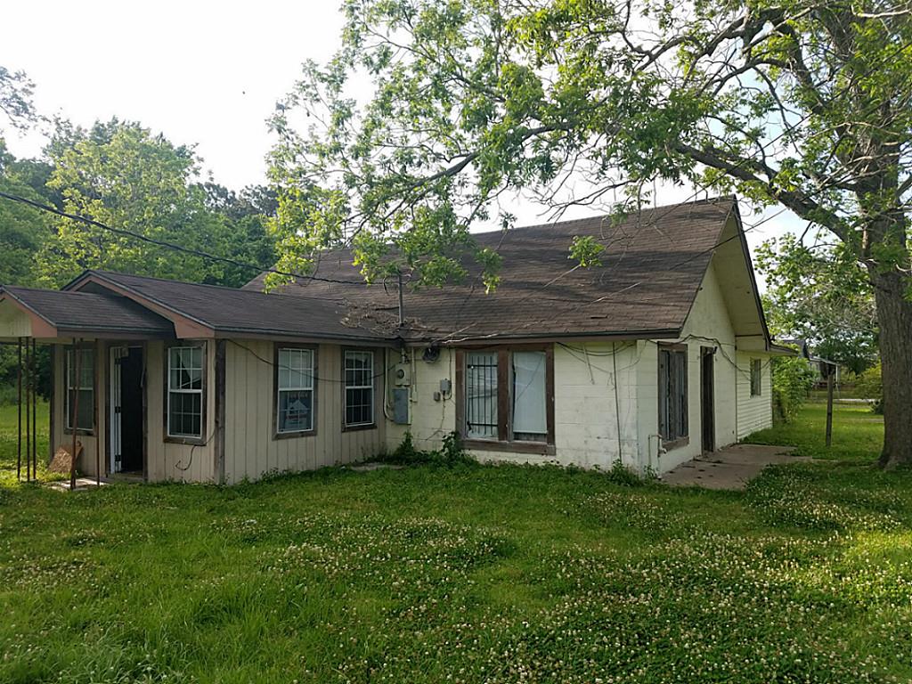 209 Florence Street, West Orange, TX 77630