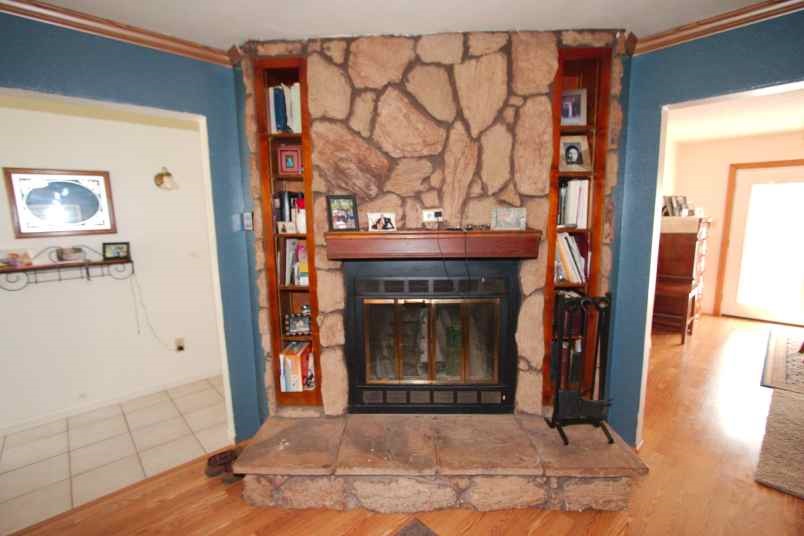 2092 Honeysuckle, Orange, TX 77632
