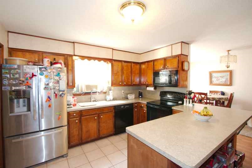 2092 Honeysuckle, Orange, TX 77632