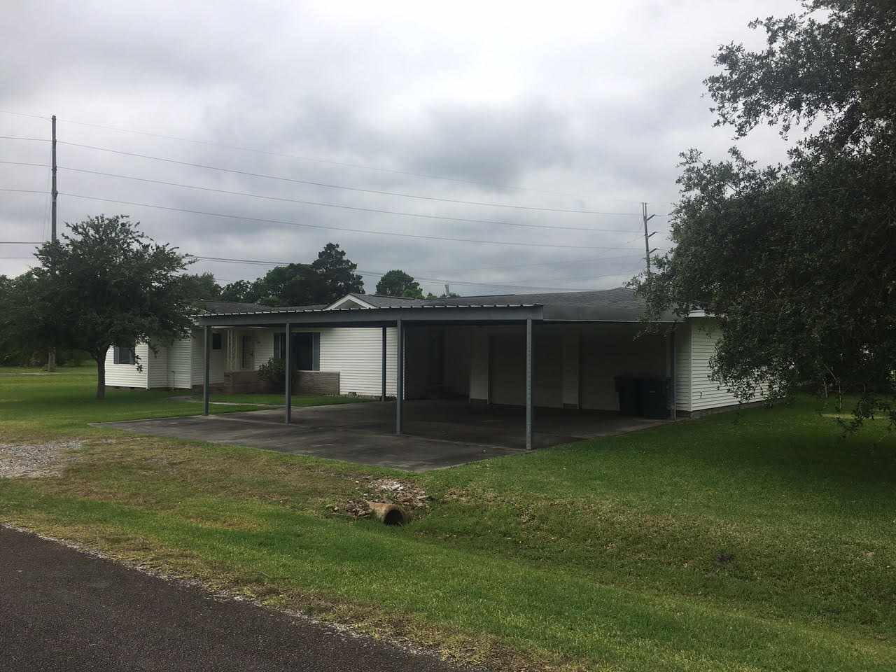 2200 Cox St, Port Arthur, TX 77640