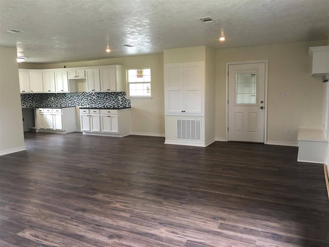 2200 Cox St, Port Arthur, TX 77640