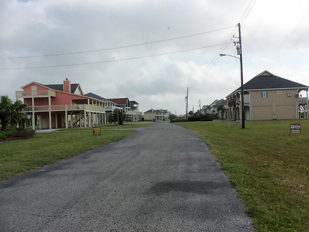 4005 Biscayne Beach Road, Port Bolivar, TX 77650