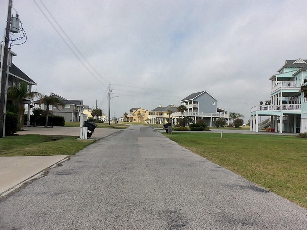 4005 Biscayne Beach Road, Port Bolivar, TX 77650