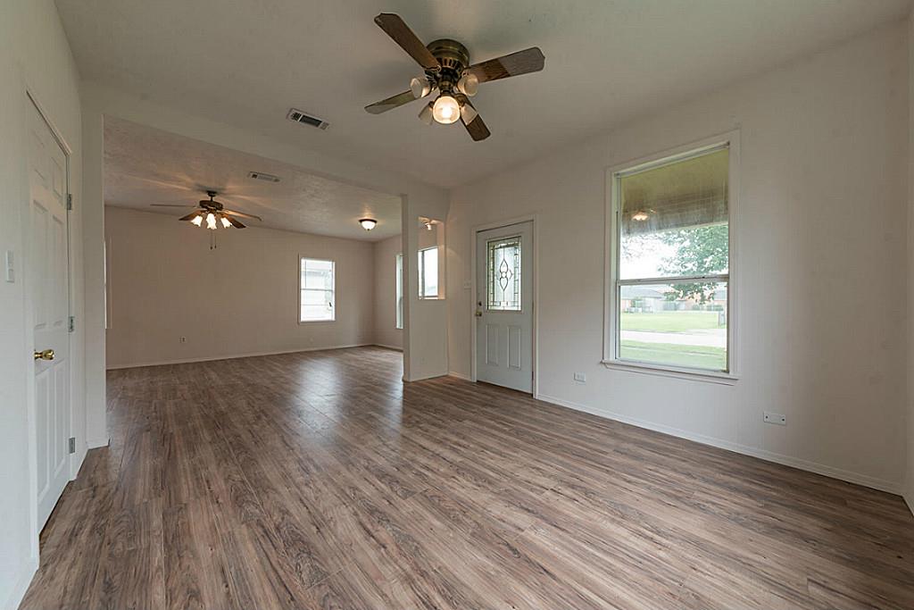 1118 Dallas Street, Port Neches, TX 77651