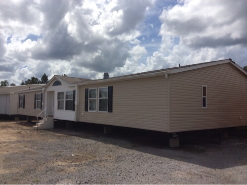 513 N LHS Dr