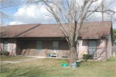 218 W Magnolia, Winnie, TX 77665