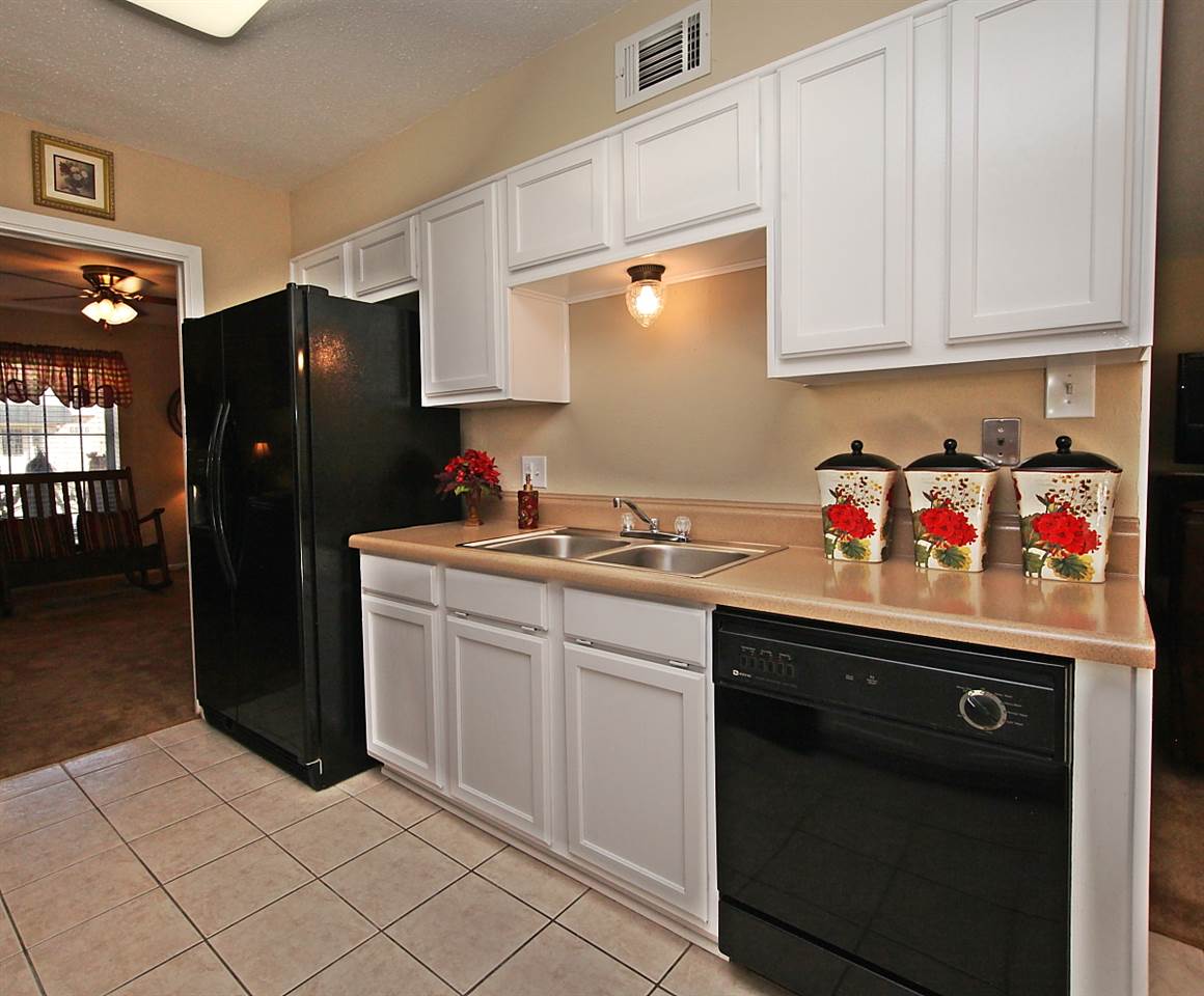 6822 Marshall Place Drive, Beaumont, TX 77706