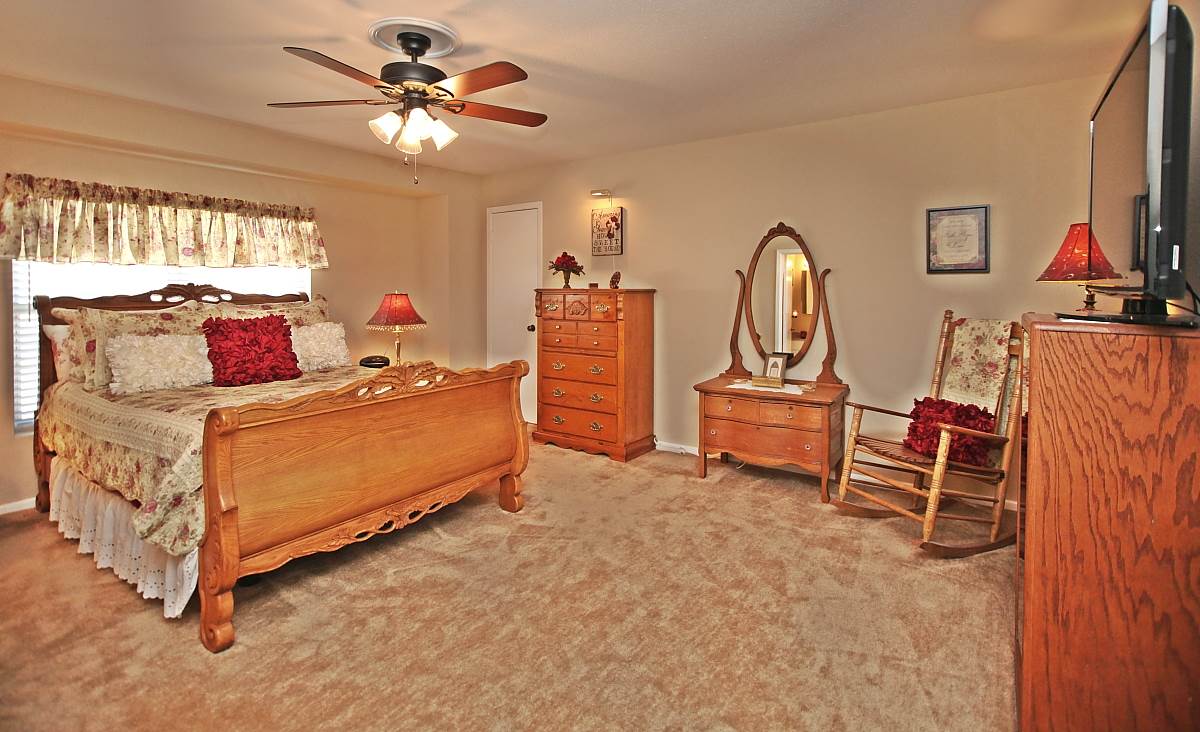 6822 Marshall Place Drive, Beaumont, TX 77706