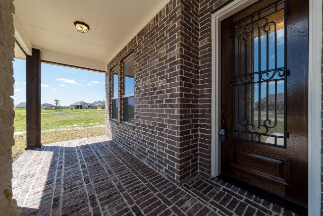 14890 Michelle Lane, China, TX 77713