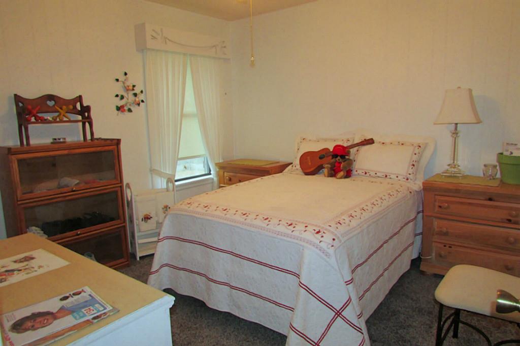 606 Academy, Brenham, TX 77833