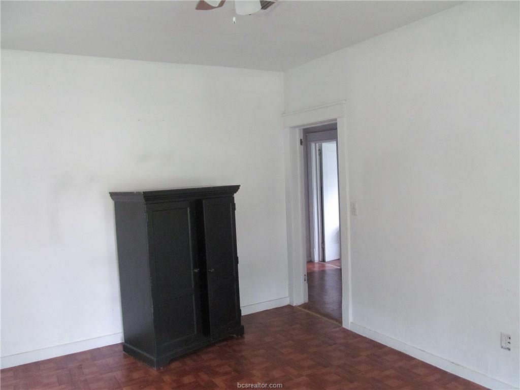 1000 West 8th Street, Caldwell, TX 77836