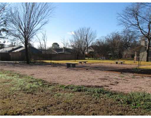 408 E MITCHELL Street, Calvert, TX 77837