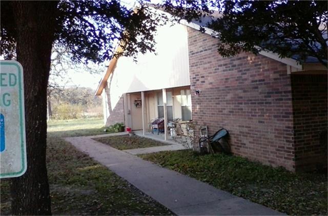 705 W Mitchell, Calvert, TX 77837