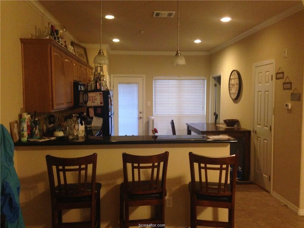 305 HOLLEMAN DRIVE, College Station, TX 77840