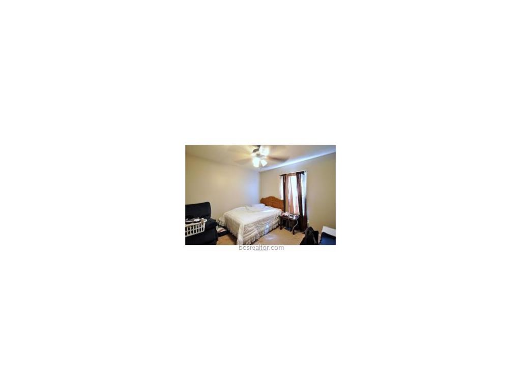 2401 Bandera Drive, College Station, TX 77840