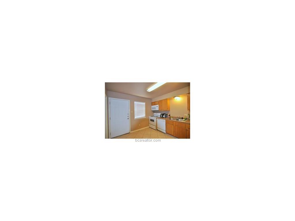 200 LINCOLN D, College Station, TX 77840