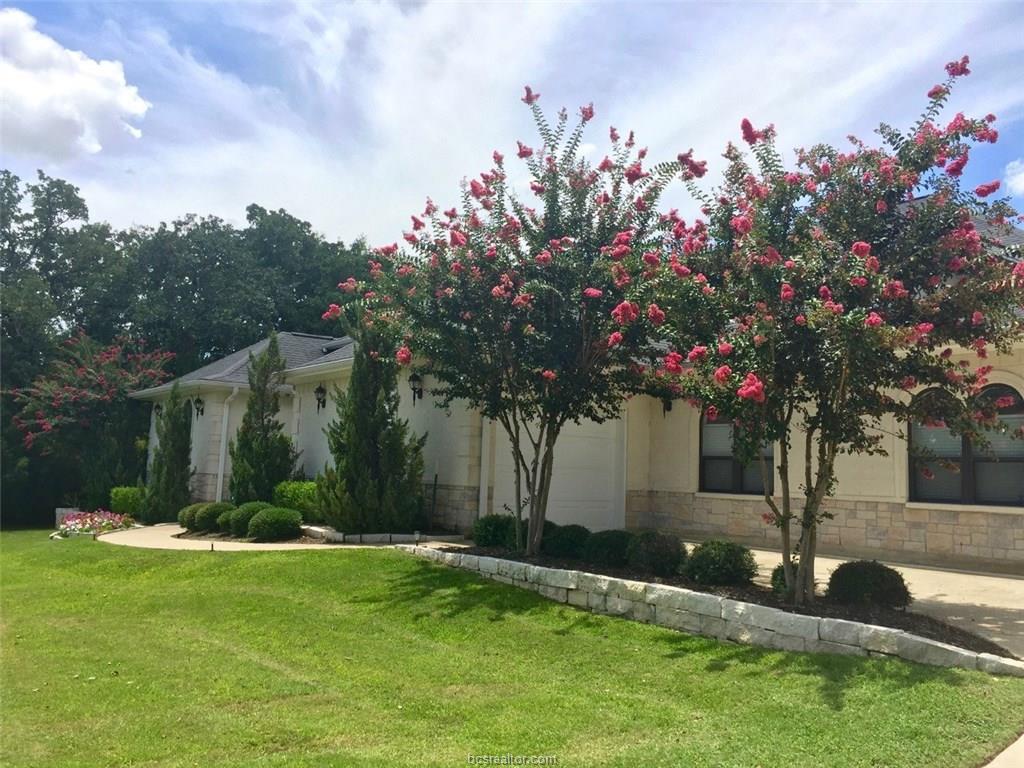 3649 Calusa Springs Drive, College Station, TX 77845