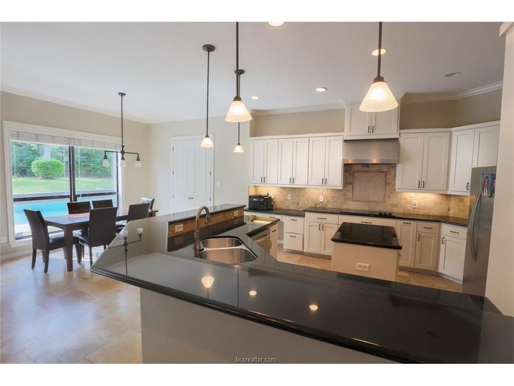 3649 Calusa Springs Drive, College Station, TX 77845