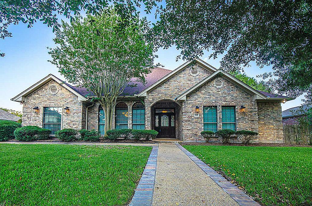 906 Winged Foot, College Station, TX 77845