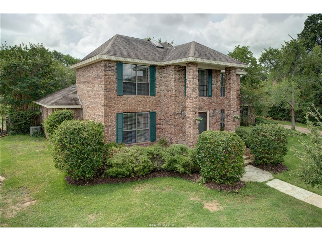 2204 Bent Oak Street, College Station, TX 77845