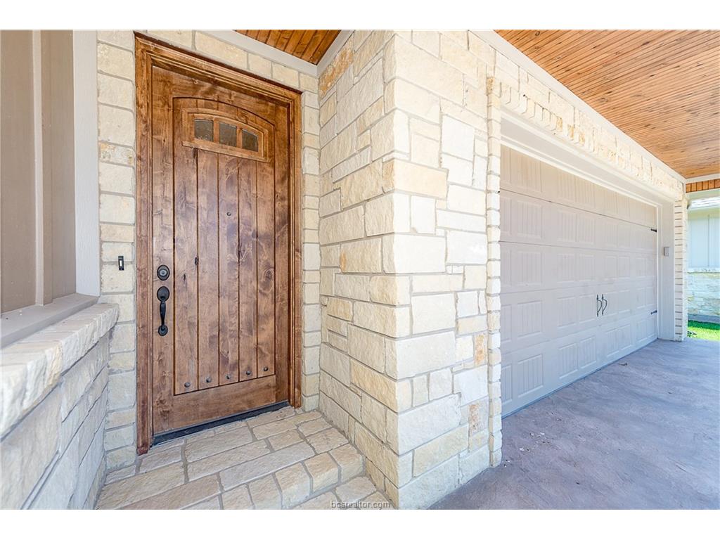 17563 SENECA SPRINGS, College Station, TX 77845