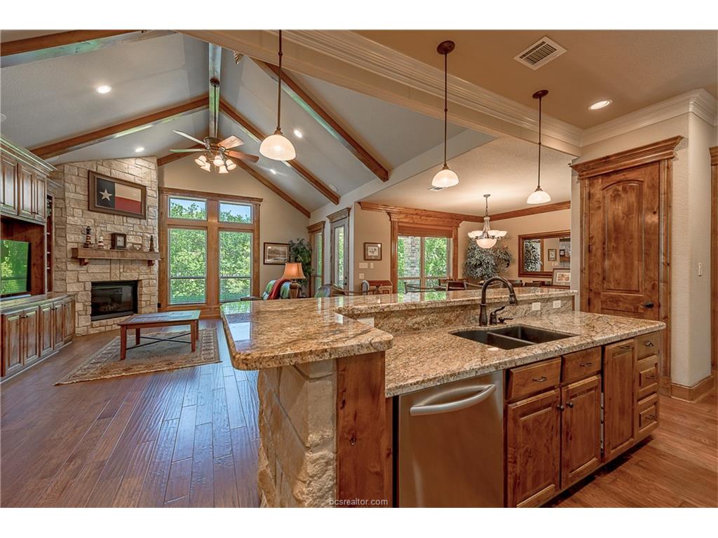 17563 SENECA SPRINGS, College Station, TX 77845