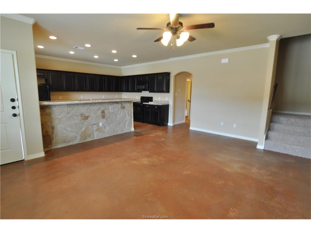 119 Armored Avenue, College Station, TX 77845