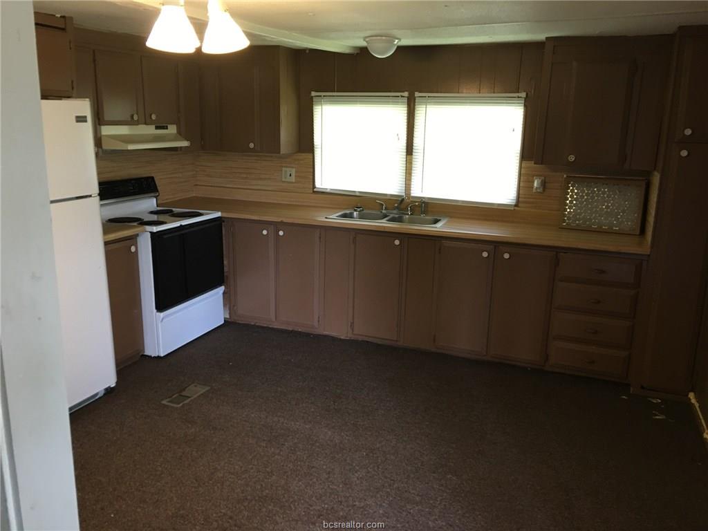 11421 Hickory Road, College Station, TX 77845
