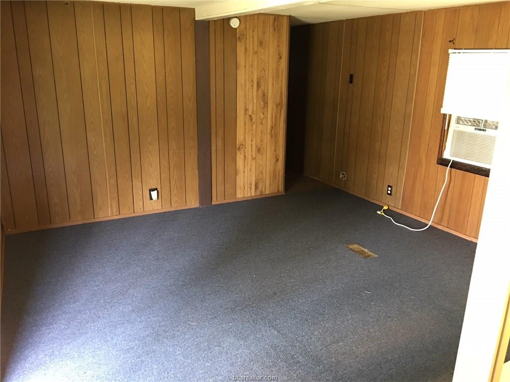 11421 Hickory Road, College Station, TX 77845