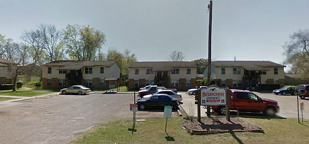 208 E Wells, Madisonville, TX 77864