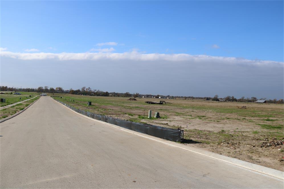 000 Birdie Court, Navasota, TX 77868